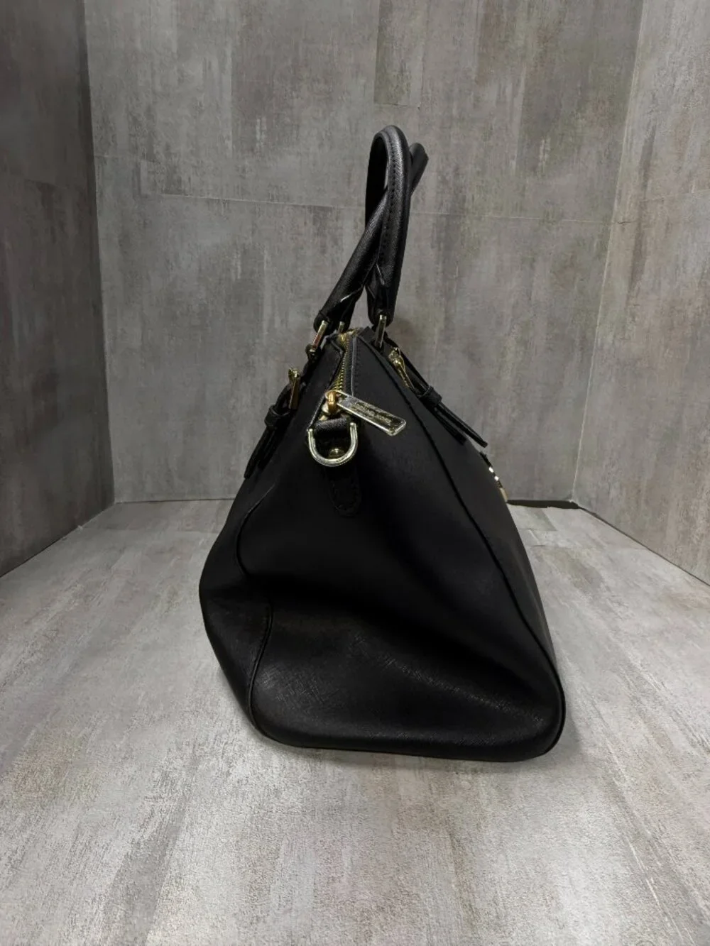 Michael Kors Selma Large Saffiano Leather Satchel - Black